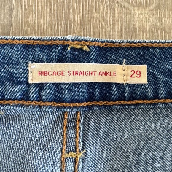 NWOT Levi's Premium Rib Cage Straight Ankle Jeans | 29 x 31 Inseam | Low Stretch - Picture 10 of 16